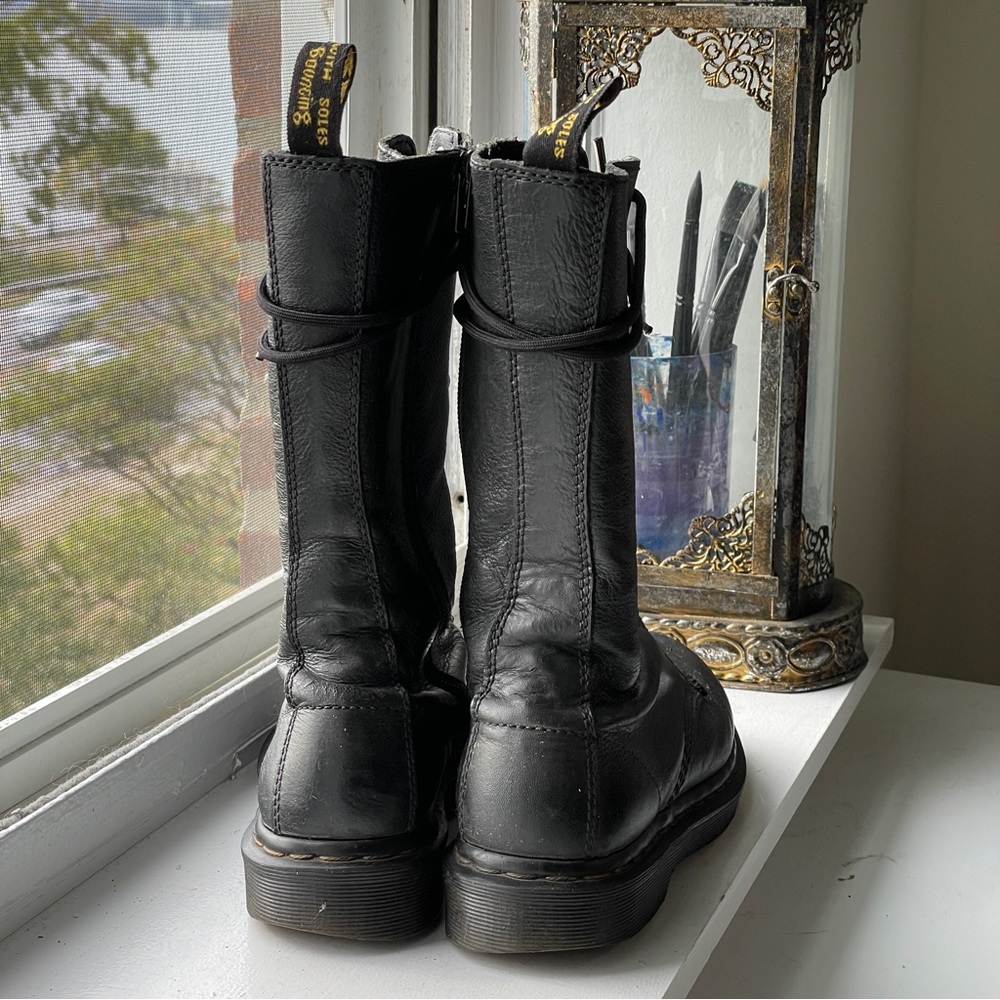 Vintage Dr. Martens Black Boots 1B99 VIRGINIA LEATHER MID CALF 14 hole - Picture 3 of 12